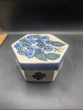 Vintage Bujno Pottery Hexagonal Floral Trinket Box in Blue and Cream